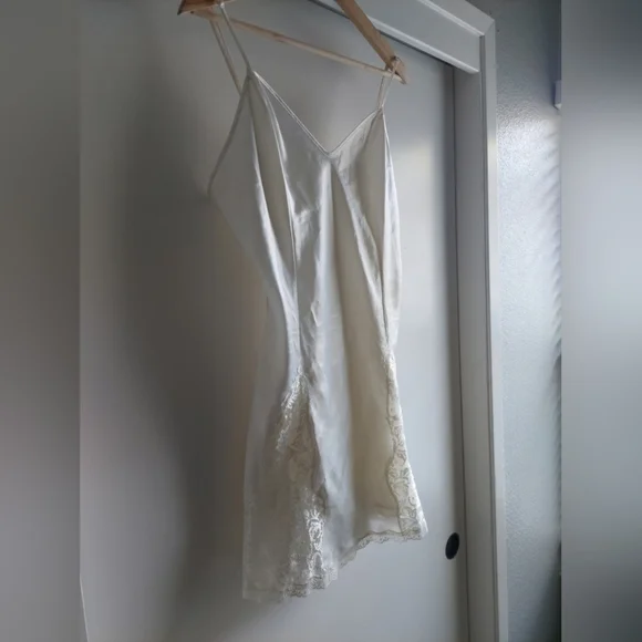 Vintage Victoria's Secret Gold Label Bridal Slip Dress Satin Nightgown L Ivory